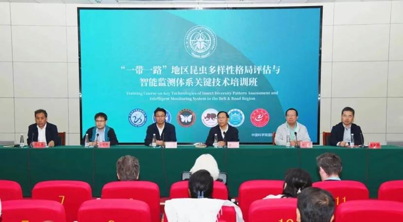 e819e38fe8339f130328d7812af6e80bd500501a