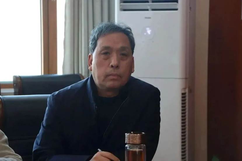 0dc0541748b3a2323f19f3976ff1bfb8e274a7af