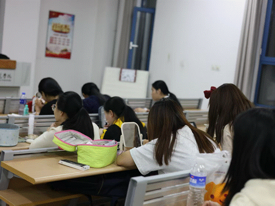 2025-10-28 19:13:03.044000